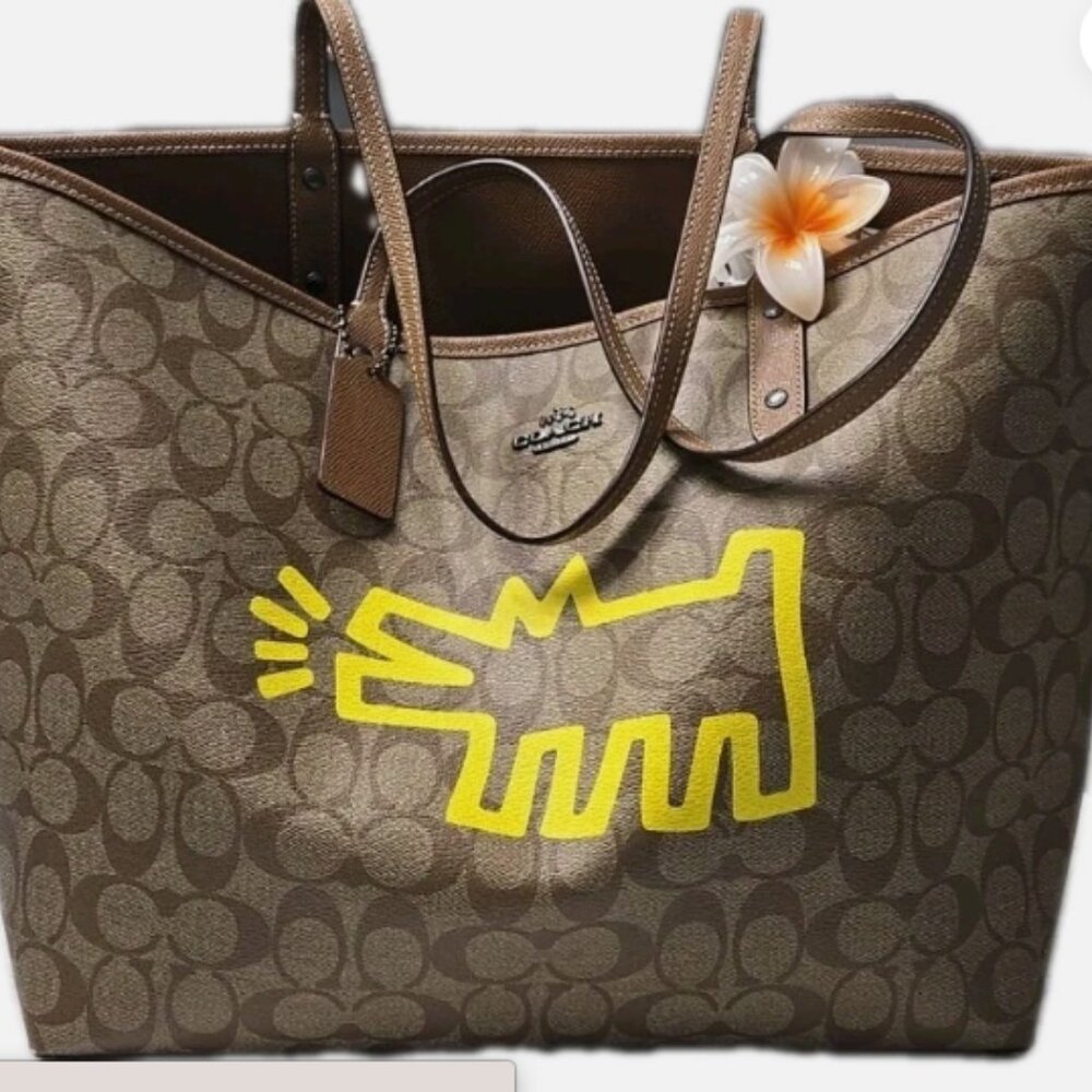 COACH Keith Haring Tote bag  (with mini clutch)